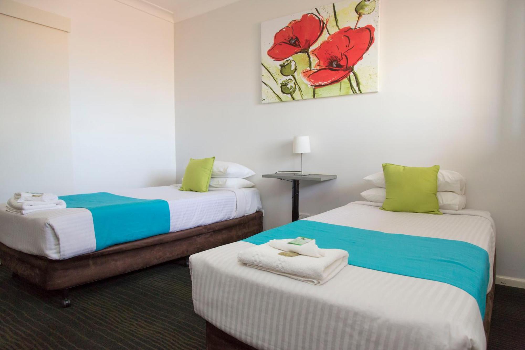A Line Motel Гріффіт Номер фото